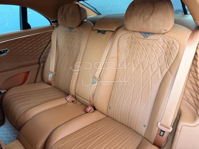 2022 بنتلي كونتيننتل فلاينج سبير