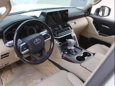 2023 تويوتا لاند كروزر جي اكس ار