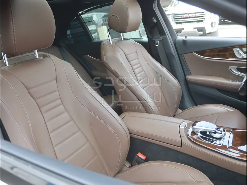 2020 مرسيدس - بنز إي 300 أي إم جي