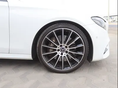 2020 مرسيدس - بنز إي 300 أي إم جي