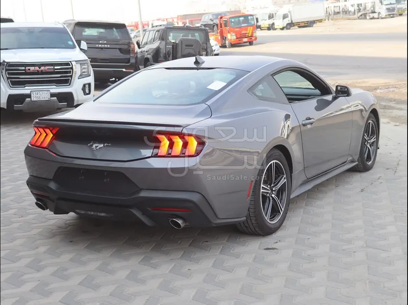 2024 فورد موستانغ