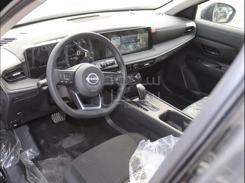 2025 نيسان كيكس اس