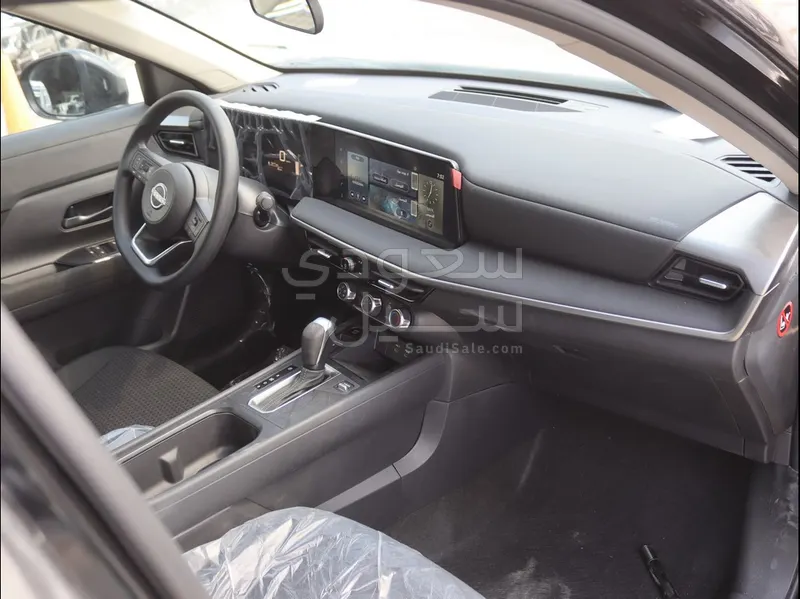 2025 نيسان كيكس اس