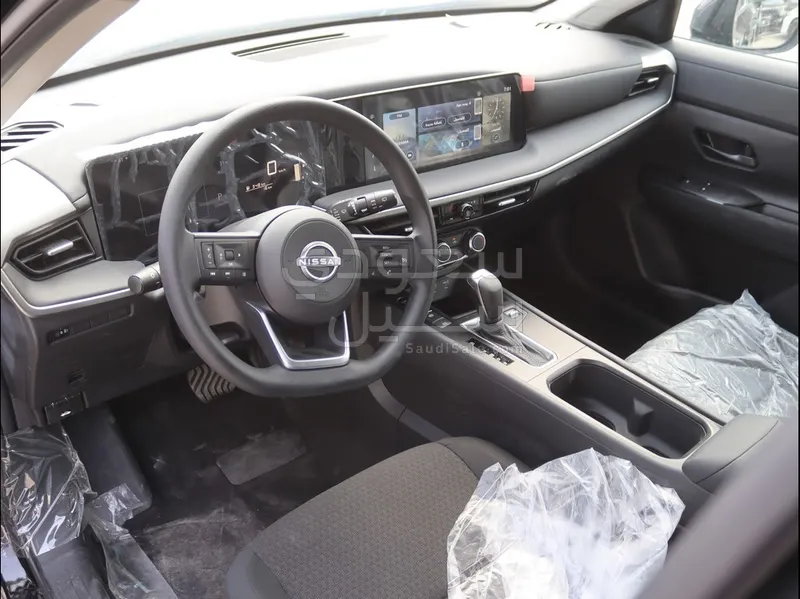 2025 نيسان كيكس اس