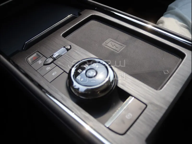 2025 فورد توروس ترند