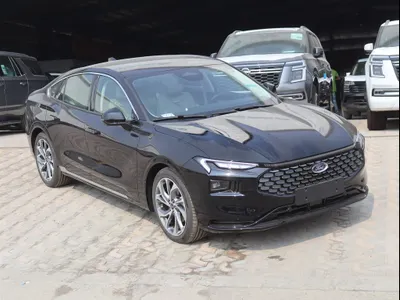 2025 فورد توروس تايتينيوم