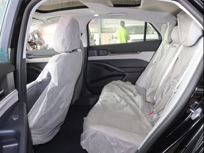 2025 فورد توروس تايتينيوم