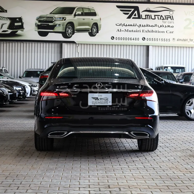 2022 مرسيدس - بنز إي 300