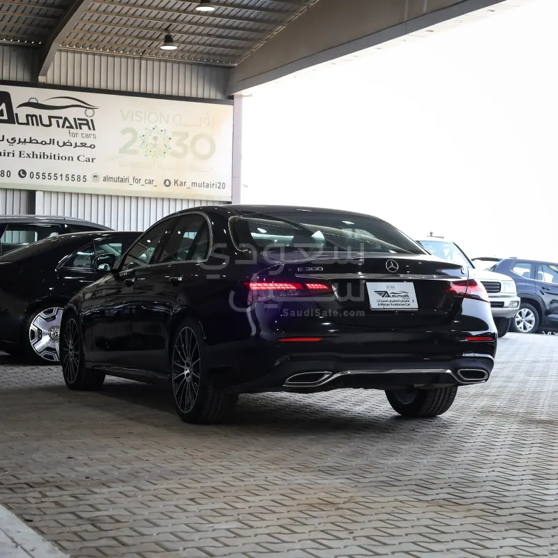 2022 مرسيدس - بنز إي 300