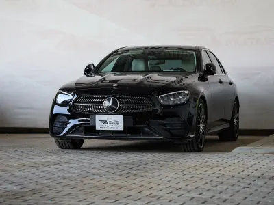 2022 مرسيدس - بنز إي 300