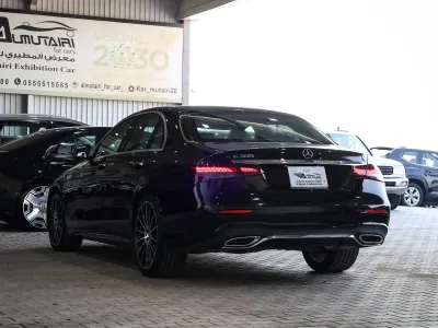 2022 مرسيدس - بنز إي 300