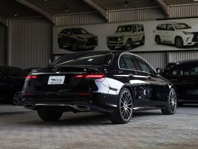 2022 مرسيدس - بنز إي 300