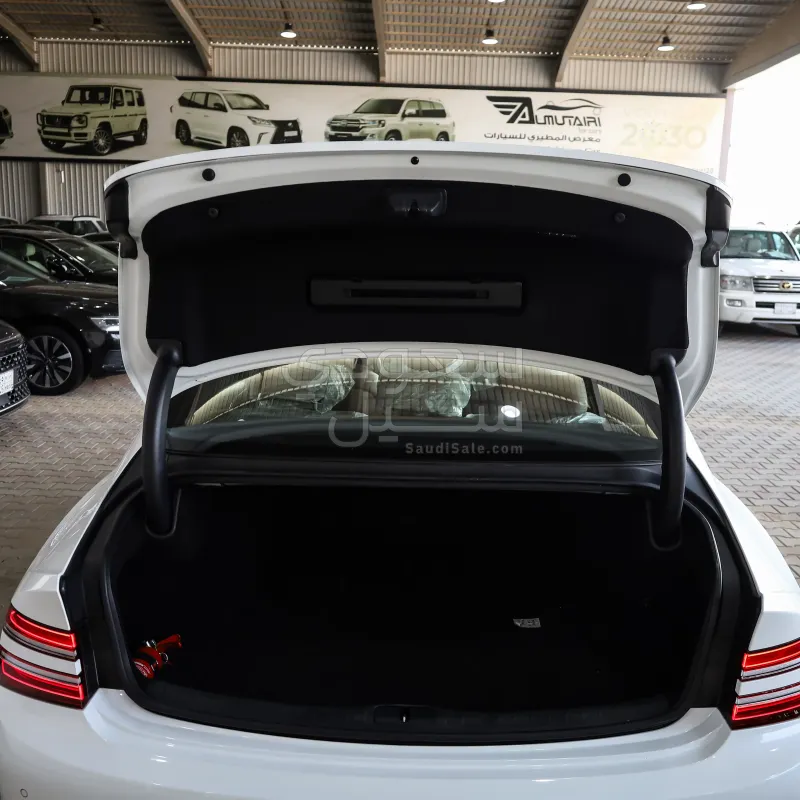 2023 جينيسيس جي 80