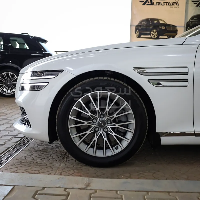 2023 جينيسيس جي 80