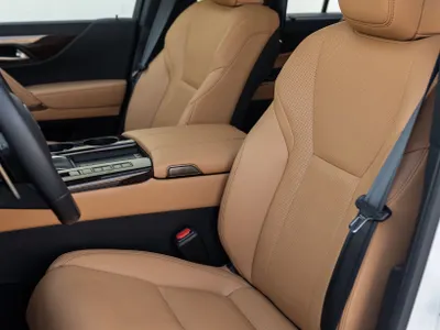 2024 لكزس إل إكس 600