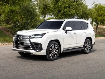 2023 لكزس إل إكس 600