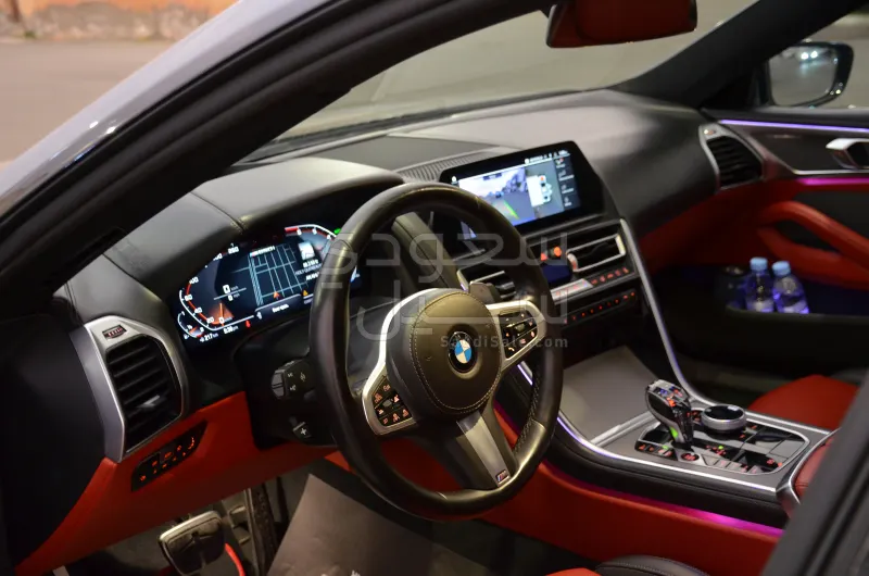 2021 بي ام دبليو الفئة الثامنة إم 850 أي