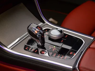 2021 بي ام دبليو الفئة الثامنة إم 850 أي