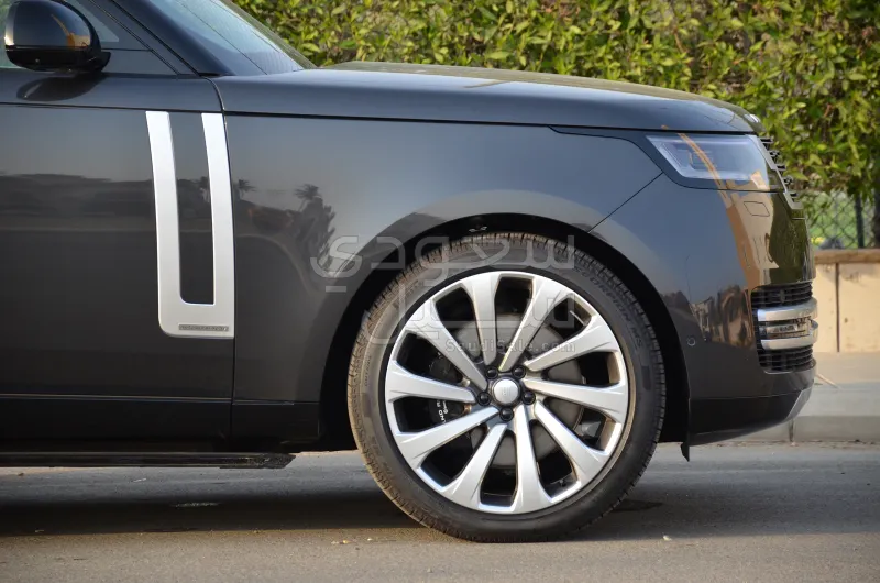 2025 لاند روفر رينج روفر اوتوبيوغرافي