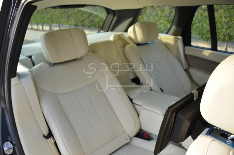 2025 لاند روفر رينج روفر اوتوبيوغرافي