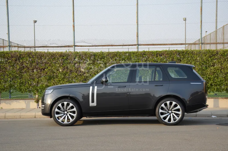 2025 لاند روفر رينج روفر اوتوبيوغرافي