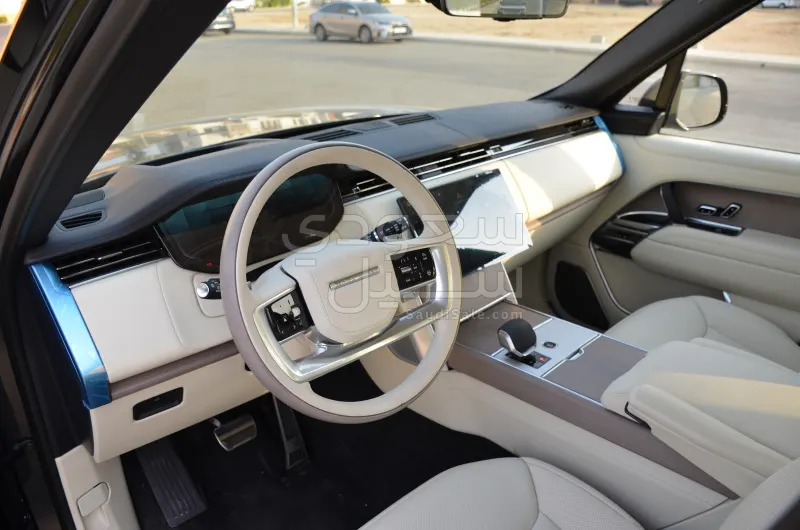 2025 لاند روفر رينج روفر اوتوبيوغرافي