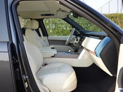 2025 لاند روفر رينج روفر اوتوبيوغرافي