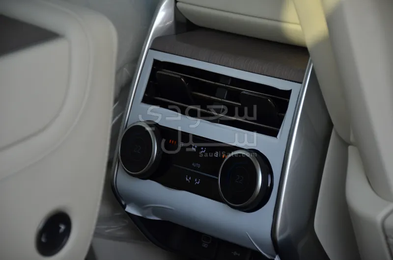 2025 لاند روفر رينج روفر اوتوبيوغرافي