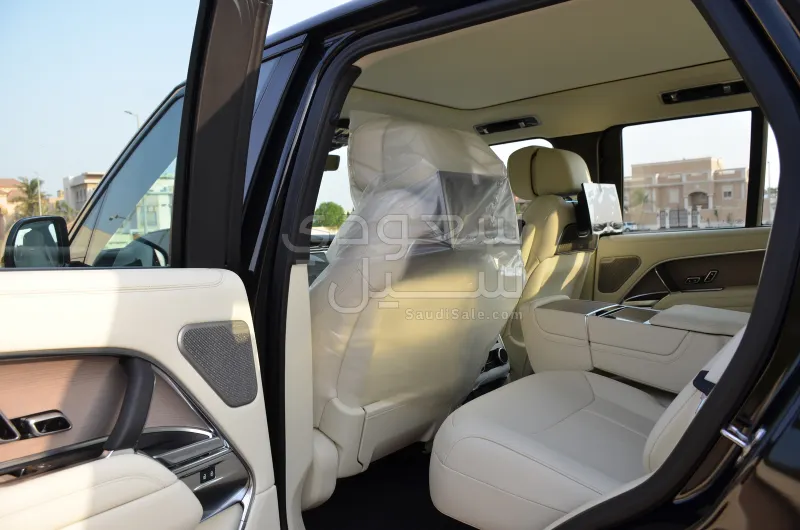 2025 لاند روفر رينج روفر اوتوبيوغرافي