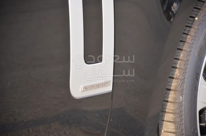 2025 لاند روفر رينج روفر اوتوبيوغرافي