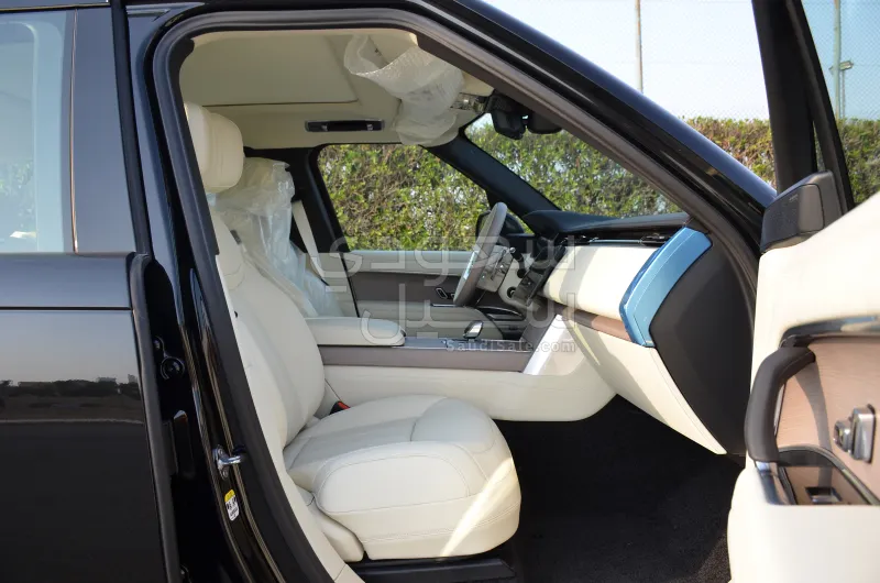 2025 لاند روفر رينج روفر اوتوبيوغرافي