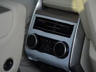 2025 لاند روفر رينج روفر اوتوبيوغرافي