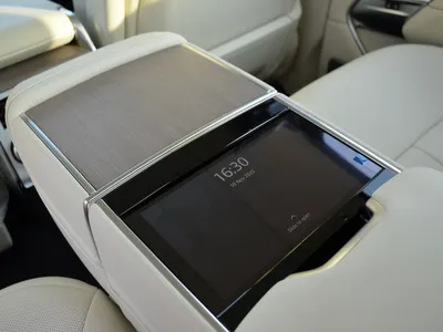 2025 لاند روفر رينج روفر اوتوبيوغرافي