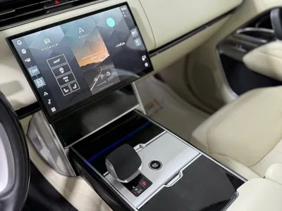 2025 لاند روفر رينج روفر اتش اس اي