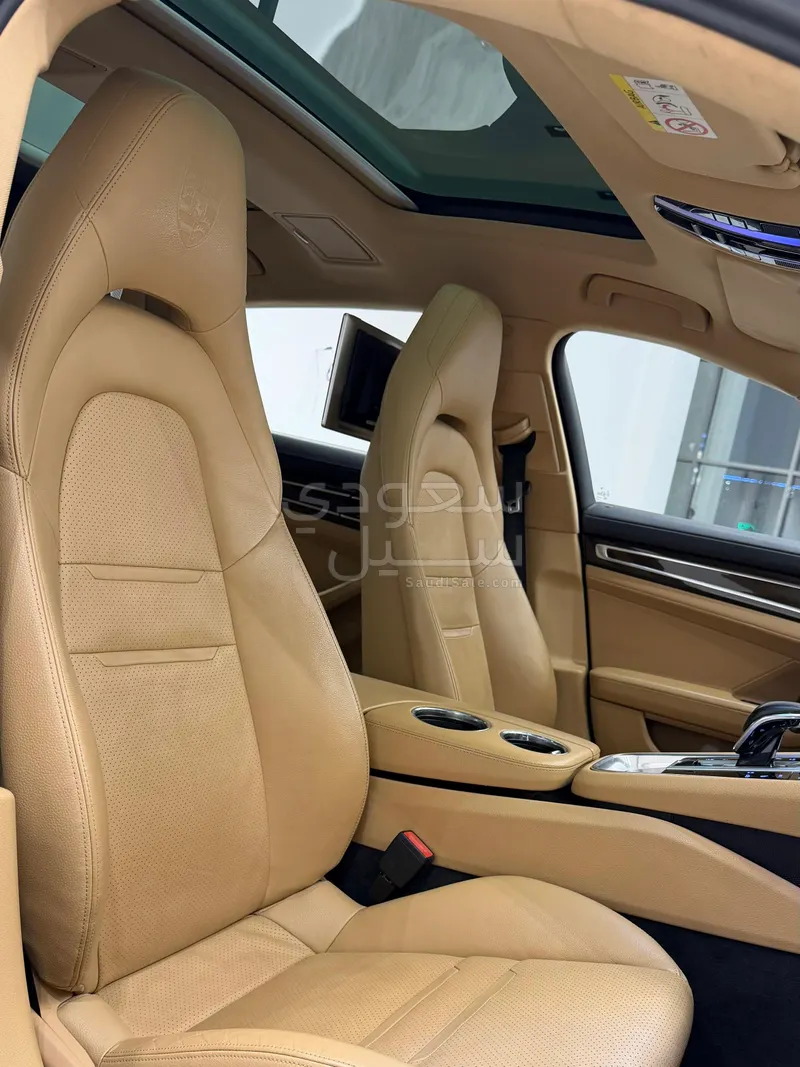 2018 بورش بانميرا 4 اس اكسيكيتف