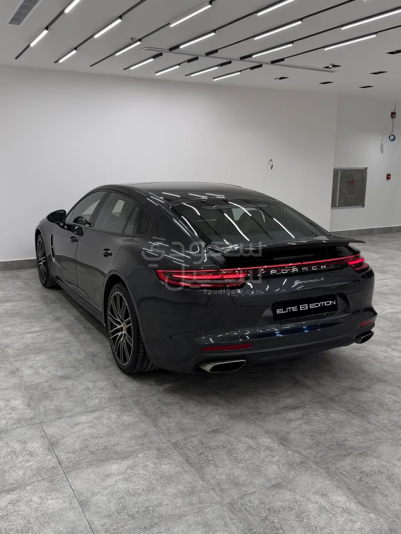 2018 بورش بانميرا 4 اس اكسيكيتف