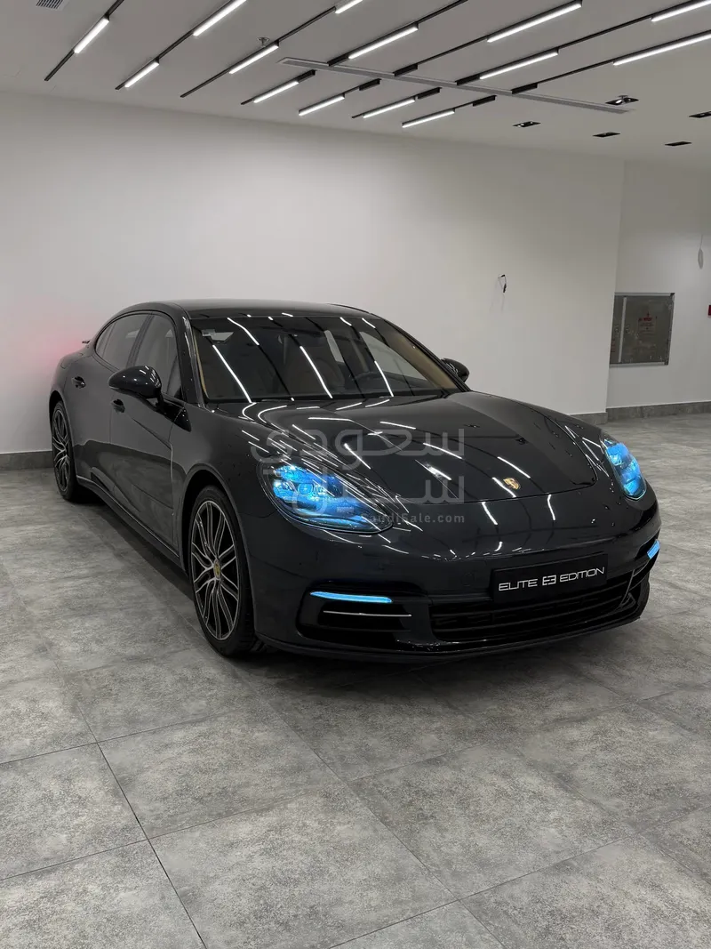 2018 بورش بانميرا 4 اس اكسيكيتف