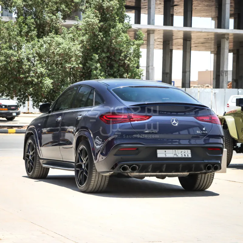 2024 مرسيدس - بنز جي إل إي 53 أي إم جي