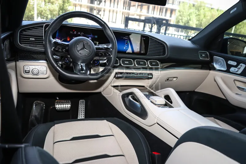 2024 مرسيدس - بنز جي إل إي 53 أي إم جي