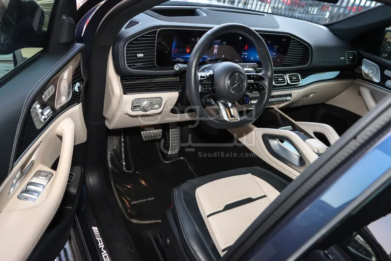 2024 مرسيدس - بنز جي إل إي 53 أي إم جي