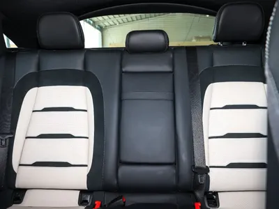 2024 مرسيدس - بنز جي إل إي 53 أي إم جي