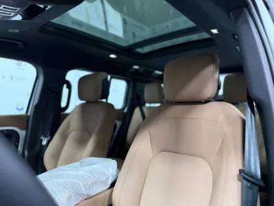 2025 لاند روفر ديفيندر 110