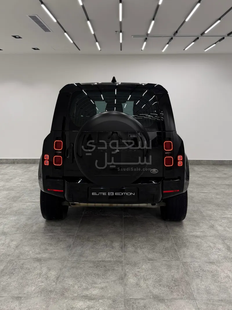 2022 لاند روفر ديفيندر اس اي