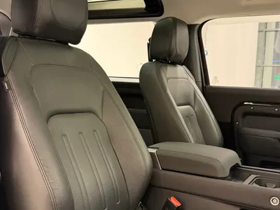 2022 لاند روفر ديفيندر اس اي