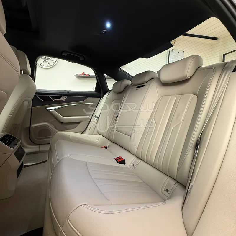 2025 اودي اي 6 اس لاين