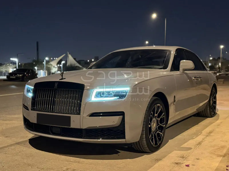 2022 رولز رويس قوست بلاك بادج