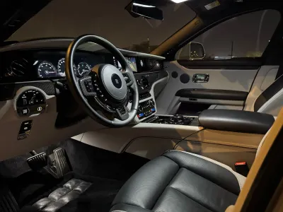 2022 رولز رويس قوست بلاك بادج