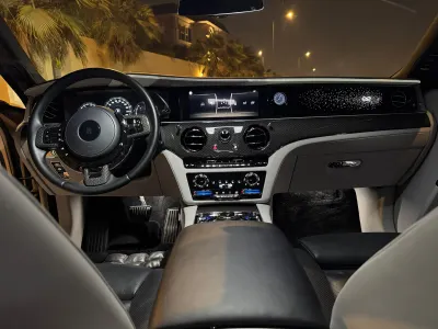 2022 رولز رويس قوست بلاك بادج