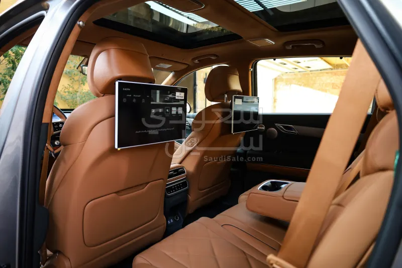 2025 جينيسيس جي في 80