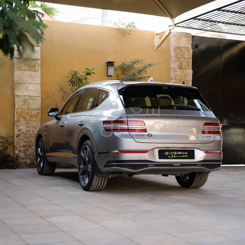 2025 جينيسيس جي في 80